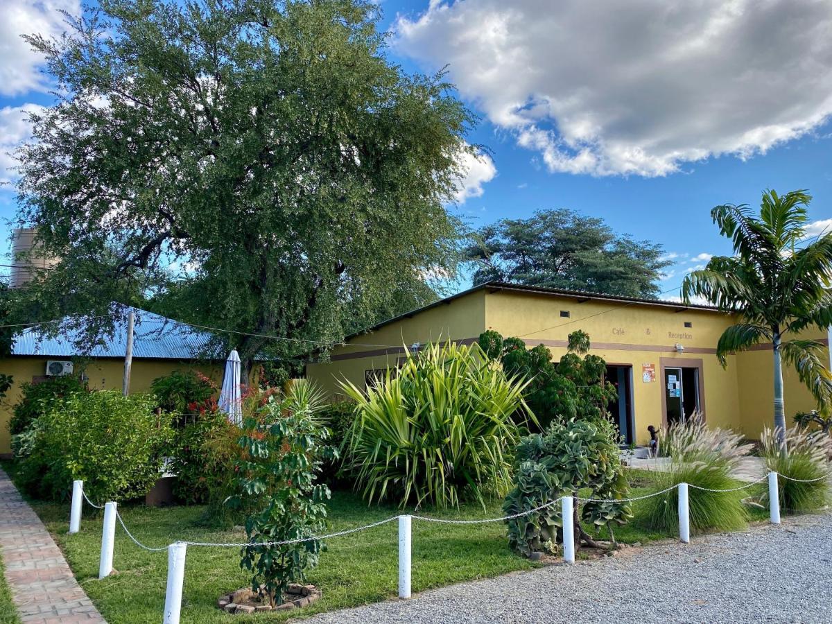 Divundu Guest House エクステリア 写真